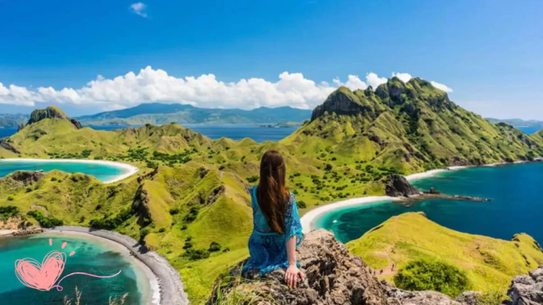 5 Wisata Indonesia Terbaru 2024 yang Lagi Viral di Tiktok - Wisata Indonesia merujuk pada kegiatan perjalanan dan eksplorasi destinasi wisata yang ada di berbagai pulau dan daerah di seluruh nusantara Indonesia.   Sebagai negara kepulauan terbesar di dunia, Indonesia menawarkan keanekaragaman alam, budaya, dan keindahan alam yang memikat wisatawan dari berbagai belahan dunia. Dari pantai-pantai yang mempesona, hutan-hutan tropis yang lebat, gunung-gunung yang menjulang. Hingga situs-situs sejarah dan budaya yang kaya, Indonesia menawarkan pengalaman wisata yang tak terlupakan bagi semua jenis wisatawan.   Selain itu, keragaman etnis dan budaya di Indonesia juga menciptakan beragam kuliner, tradisi, dan upacara adat yang menarik untuk dieksplorasi. Dengan kombinasi antara keindahan alam yang menakjubkan dan keragaman budaya yang memikat. Wisata Indonesia menjadi daya tarik utama bagi jutaan wisatawan setiap tahunnya.  5 Rekomendasi Wisata Indonesia Terbaru 2024, Wajib Dikunjungi!  5 Wisata Indonesia Terbaru 2024 yang Lagi Viral di Tiktok - Indonesia terkenal dengan keindahan alamnya yang memesona dan budayanya yang kaya. Tak heran, banyak tempat wisata di Indonesia yang menarik perhatian wisatawan domestik maupun mancanegara. Di tahun 2024, beberapa wisata baru di Indonesia menjadi viral di Tiktok dan menarik banyak pengunjung. Berikut 5 di antaranya:  1. Air Terjun Sikarim, Wonosobo  Air Terjun Sikarim merupakan salah satu destinasi wisata alam yang tersembunyi namun menawan di Wonosobo, Jawa Tengah. Terletak di Desa Selokromo, Kecamatan Kalikajar, air terjun ini menawarkan keindahan alam yang memesona dengan ketinggian sekitar 50 meter dan air yang jernih mengalir dari pegunungan.  Untuk mencapai Air Terjun Sikarim, pengunjung akan melewati perjalanan menantang namun sepadan dengan pemandangan alam yang luar biasa. Rute perjalanan menuju air terjun ini melewati hamparan sawah, perbukitan hijau, dan sungai kecil yang mempesona.  Selain menikmati keindahan alamnya, pengunjung juga dapat melakukan berbagai aktivitas seru seperti berenang atau berfoto di sekitar air terjun. Di sekitar area Air Terjun Sikarim juga terdapat warung makan dan tempat istirahat yang cocok untuk melepas lelah setelah menikmati keindahan alam yang disuguhkan.  Air Terjun Sikarim memang belum begitu terkenal seperti air terjun-terjun lainnya di Indonesia, namun keindahan alamnya yang masih alami dan suasana yang tenang membuatnya menjadi destinasi yang sempurna bagi pecinta alam yang ingin menikmati keindahan alam yang masih alami dan jauh dari keramaian.  2. Jembatan Gantung Situ Gunung, Sukabumi  Jembatan Gantung Situ Gunung di Sukabumi, Jawa Barat, merupakan salah satu destinasi wisata yang menawarkan pengalaman tak terlupakan di tengah keindahan alam pegunungan.   Dengan panjang sekitar 243 meter, jembatan ini menghadirkan petualangan seru bagi pengunjung yang ingin merasakan sensasi melintasi jurang di atas ketinggian.   Dari atas jembatan, para pengunjung dapat menikmati pemandangan spektakuler Situ Gunung dan hamparan hijau pegunungan sekitarnya.   Keindahan alam yang memukau ditambah dengan udara segar yang sejuk menjadikan pengalaman berjalan di atas Jembatan Gantung Situ Gunung tak terlupakan bagi setiap wisatawan yang datang.  3. Pantai Jungwok, Gunungkidul  Pantai Jungwok yang terletak di Gunungkidul, Yogyakarta adalah surga tersembunyi yang menawarkan pesona alam yang memesona. Dikenal dengan pasir putihnya yang halus dan air lautnya yang jernih. Pantai ini menjadi destinasi yang sempurna untuk bersantai sambil menikmati keindahan alam.   Selain itu, Pantai Jungwok juga terkenal dengan tebing-tebing karst yang menjulang tinggi di sekitarnya, menciptakan lanskap pantai yang begitu memukau. Para pengunjung dapat menikmati berbagai aktivitas seperti berenang, snorkeling, atau sekadar bersantai di tepi pantai sambil menikmati keindahan matahari terbenam.   Dengan pesona alam yang menakjubkan, Pantai Jungwok menjadi destinasi wisata yang wajib dikunjungi bagi mereka yang mencari kedamaian dan keindahan alam yang tiada duanya.  4. Waduk Sermo, Kulon Progo  Waduk Sermo yang terletak di Kulon Progo, Yogyakarta adalah salah satu destinasi wisata yang menawarkan keindahan alam yang memukau. Tempat ini dibangun sebagai bagian dari proyek irigasi untuk pertanian. Namun kini telah menjadi objek wisata populer bagi wisatawan lokal maupun mancanegara.   Dikelilingi oleh pegunungan yang hijau dan udara segar yang sejuk, Waduk Sermo menawarkan pemandangan yang sangat indah dan damai. Para pengunjung dapat menikmati kegiatan seperti berperahu, memancing, atau sekadar menikmati pemandangan yang menenangkan.   Selain itu, di sekitar waduk terdapat berbagai fasilitas seperti penginapan, restoran, dan area piknik, menjadikannya tempat yang ideal untuk berkumpul bersama keluarga dan teman-teman.   Dengan keindahan alamnya yang menakjubkan, Waduk Sermo menjadi destinasi wisata yang sangat direkomendasikan bagi mereka yang ingin melepaskan penat dan menikmati keindahan alam yang masih alami.  5. Lembah Asri Waterpark, Malang  Lembah Asri Waterpark di Malang adalah destinasi wisata yang cocok untuk keluarga dan teman-teman yang ingin menghabiskan waktu liburan dengan keseruan dan kegembiraan. Dikenal sebagai salah satu taman air terbesar dan terpopuler di Jawa Timur. Lembah Asri menawarkan beragam wahana air yang mengasyikkan, mulai dari seluncuran air berkecepatan tinggi hingga kolam renang yang luas.   Selain itu, taman ini juga dilengkapi dengan fasilitas seperti area piknik, kafe, dan ruang ganti yang nyaman. Sehingga pengunjung dapat bersantai dan menikmati hari libur mereka dengan maksimal. Kebersihan dan keamanan menjadi prioritas utama di Lembah Asri Waterpark, menjadikannya tempat yang aman dan menyenangkan untuk semua pengunjung.   Dengan suasana yang ramah dan wahana yang menarik. Lembah Asri Waterpark menjadi destinasi yang wajib dikunjungi bagi siapa pun yang menginginkan pengalaman liburan yang tak terlupakan di Malang.  Penutup:  Wisata-wisata ini hanyalah beberapa contoh dari banyak tempat wisata menarik di Indonesia yang patut dikunjungi. Dengan keindahan alam yang luar biasa dan keramahan penduduknya. Indonesia selalu menjadi destinasi wisata yang menarik bagi wisatawan lokal maupun mancanegara.